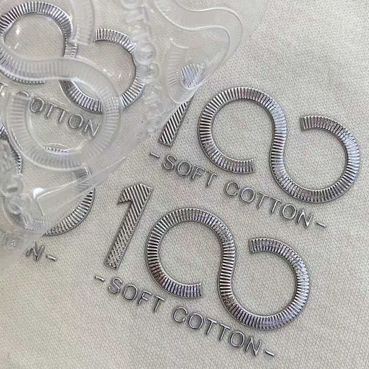 customized 3d stereoscopic high frequency voltage tpu labels silicone heat transfer labels for